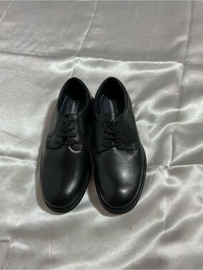 Johnston & Murphy Kids' Black Leather Dress Shoes